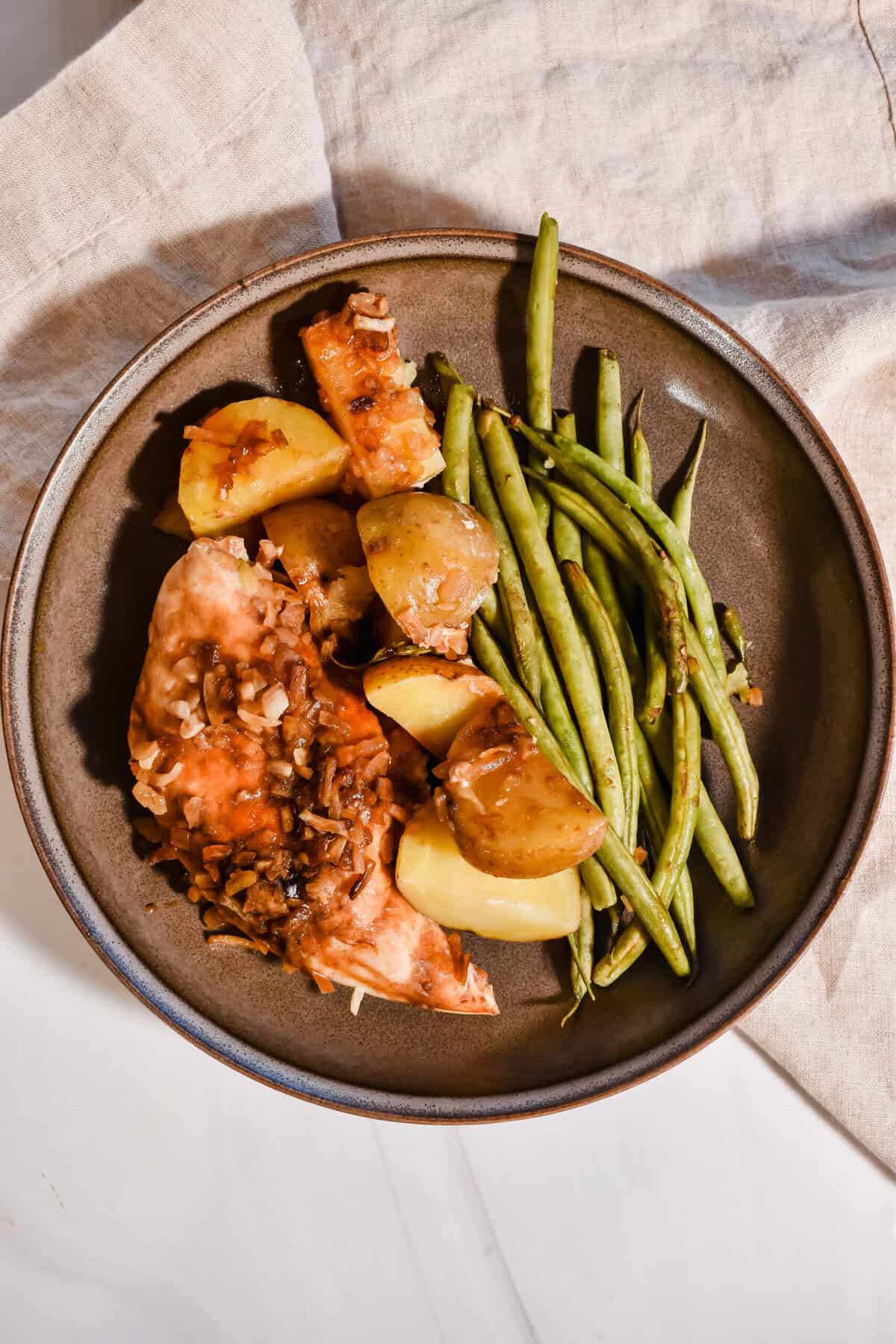 This is a close up overview of my 5 ingredient crockpot chicken, potatoes and green beans.